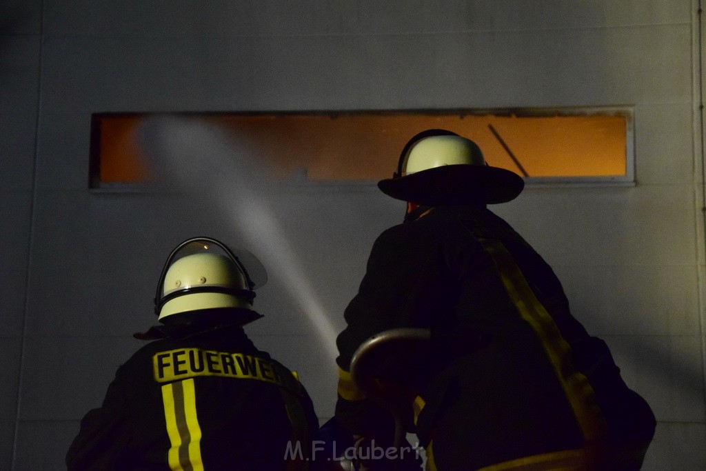 Grossbrand Halle Troisdorf Kriegsdorf Junkersring P540.JPG - Miklos Laubert